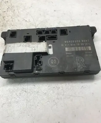 Mercedes-Benz E W211 Door control unit/module 2118201685