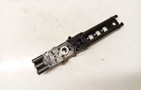 Ford Focus Seat belt adjustment rail 4M51A611C46AC