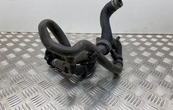 Ford Fusion II Thermostat/thermostat housing 3M4GBD