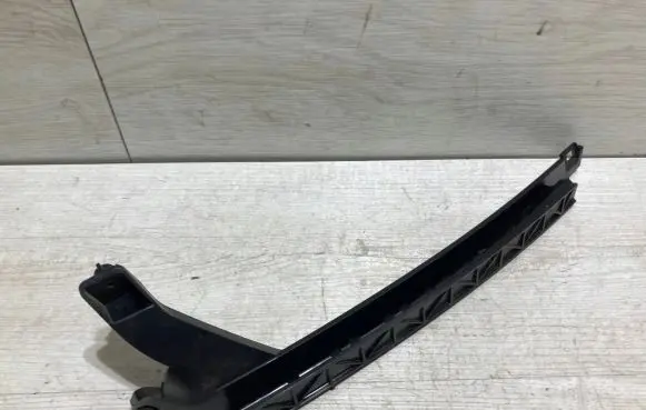 Audi A3 8Y Rear door windshield rail 8Y0839067