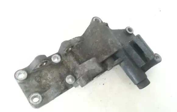 Mitsubishi Lancer X Engine mounting bracket 04891592aa