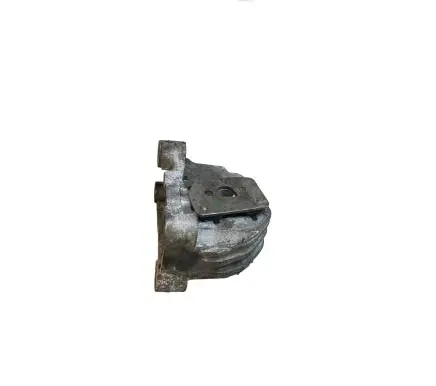 Volvo XC90 Engine mount bracket 326D20E