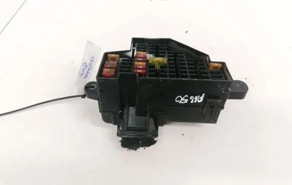 Volkswagen Golf V Fuse box set