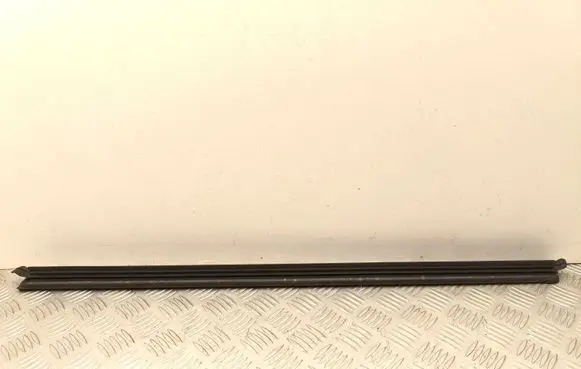 Mercedes-Benz EQA Rubber seal front door window/glass A2477252701