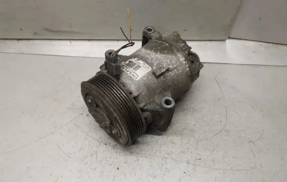 Renault Scenic II - Grand scenic II Air conditioning (A/C) compressor (pump) 8200457418