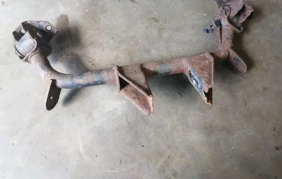 Fiat Sedici Rear differential/diff mount bracket 