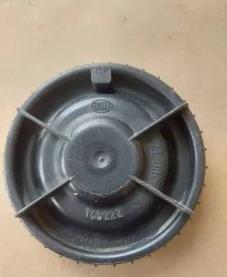 Headlight/headlamp dust cover