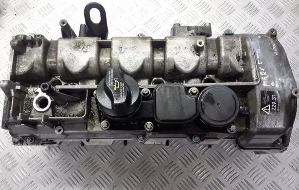 Mercedes-Benz 200 300 W123 Engine head A6460100620