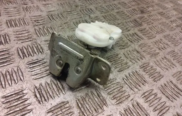 Mitsubishi Outlander Tailgate/trunk/boot lock/catch/latch