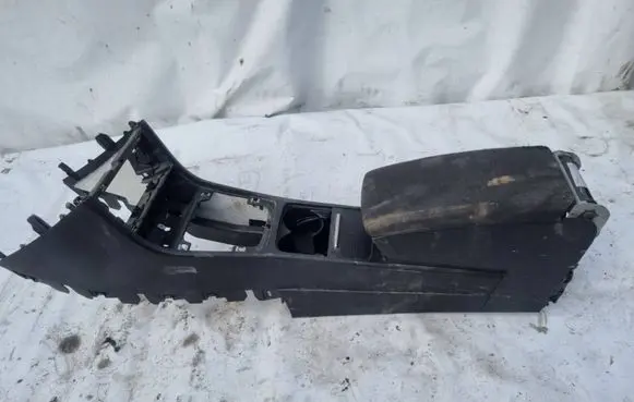Volkswagen PASSAT B7 Armrest 3C0863319AQ