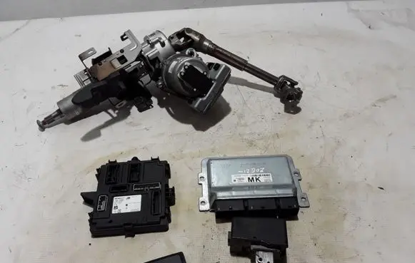 Renault Zoe Engine ECU kit and lock set 