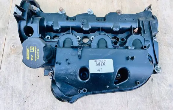 Land Rover Discovery 4 - LR4 Rocker cam cover 9X2Q9424FE