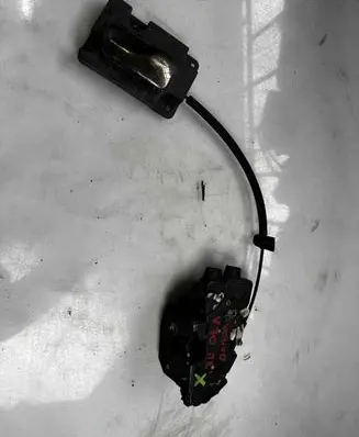 Volvo V70 Rear door interior handle 9152500