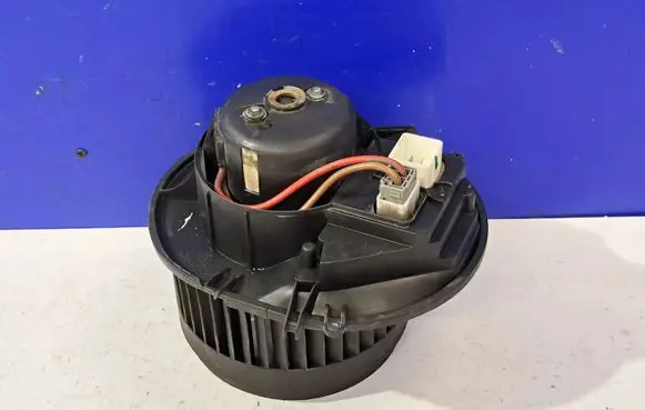 Volvo V70 Heater fan/blower 31320393 9171479