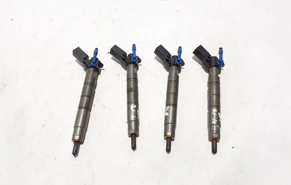 Mercedes-Benz GLE W167 Fuel injector A6540700187