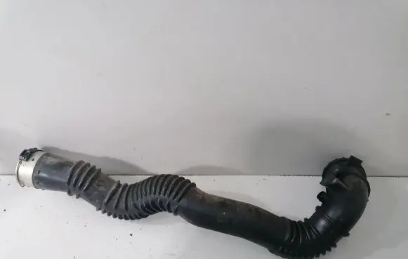 BMW 5 F10 F11 Intercooler hose/pipe 7612096