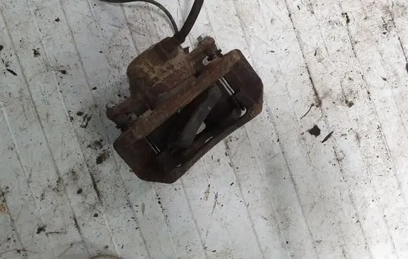 Mercedes-Benz C W203 Front brake caliper NOCODE