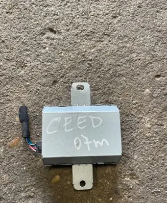 KIA Ceed USB control unit 961201H500