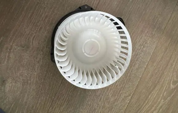 Lexus LBX Heater fan/blower 8021