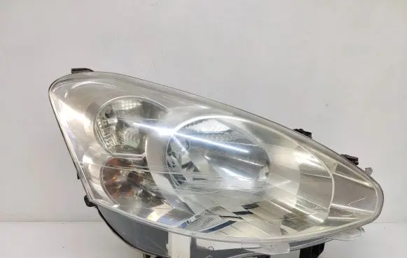Peugeot Partner Headlight/headlamp 085521129R