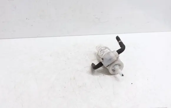 Mini One - Cooper R50 - 53 Windscreen/windshield washer pump 8377429 130377
