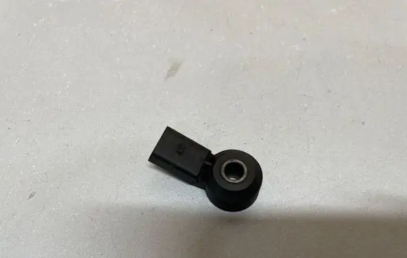 Volkswagen Polo V 6R Sensor 030905377C