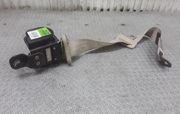 KIA Rio Rear seatbelt 898101G100