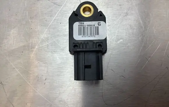Toyota Yaris Airbag deployment crash/impact sensor 898310D010 0787343572