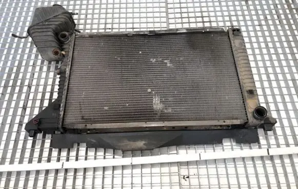 Mercedes-Benz Sprinter W901 W902 W903 W904 Coolant radiator 