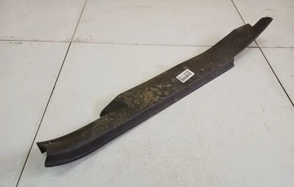 Toyota Corolla Verso AR10 Rear sill trim cover 679180F010
