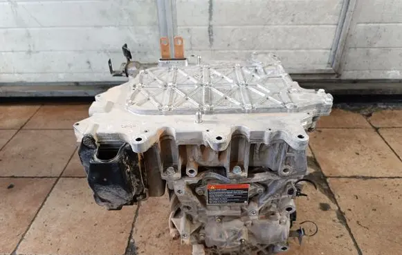 Nissan Leaf I (ZE0) Electric car motor 291A03NF1A EM57