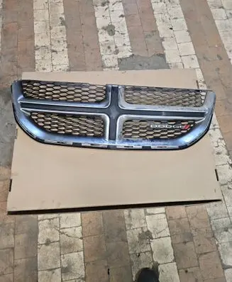 Dodge Grand Caravan Front grill 68127609AA