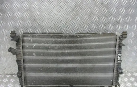 Ford C-MAX I Coolant radiator