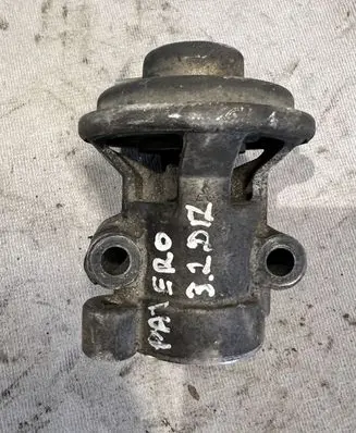 Mitsubishi Pajero EGR valve