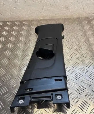 KIA Sportage (B) pillar trim (top) 8583141F1000