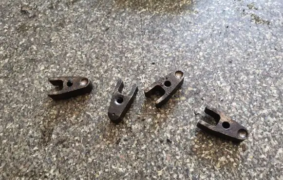 Mercedes-Benz ML W164 Fuel Injector clamp holder