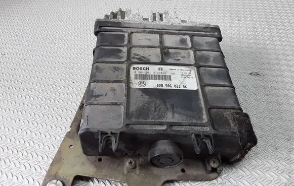 Volkswagen PASSAT B4 Engine control unit/module 0281001312 028906021AK