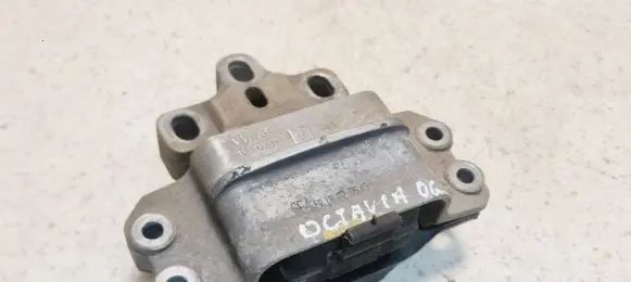 Skoda Octavia Mk2 (1Z) Engine mount bracket 1K0199555Q 1K0199555