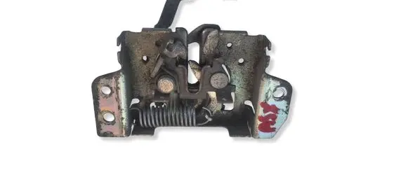 Mitsubishi ASX Tailgate lock loop/hook striker 