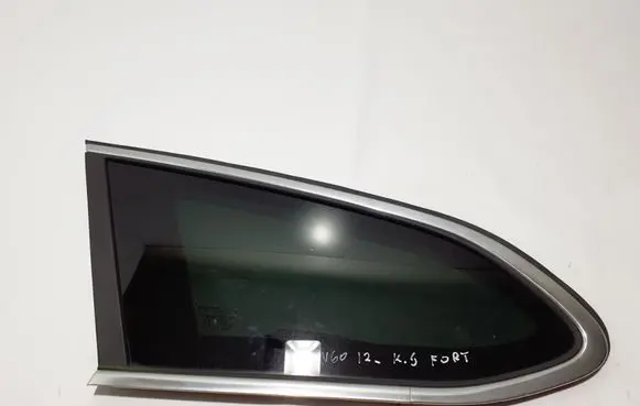 Volvo V60 Rear side window 31299337