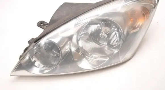 KIA Ceed Headlight/headlamp 92101-1H000