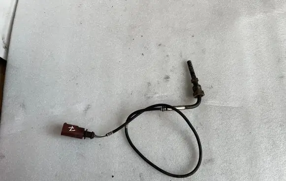 Exhaust gas temperature sensor