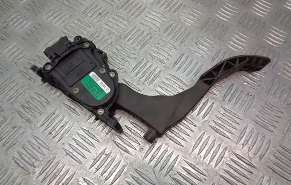 Seat Ibiza III (6L) Accelerator throttle pedal 6Q1721503C
