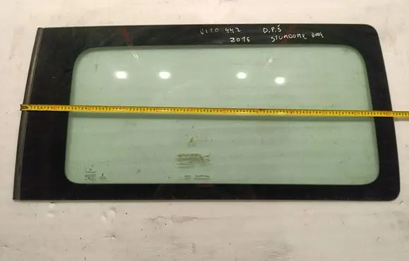 Mercedes-Benz Vito Viano W447 Rear side window 43R000016 DOT211M75AS2 E000191