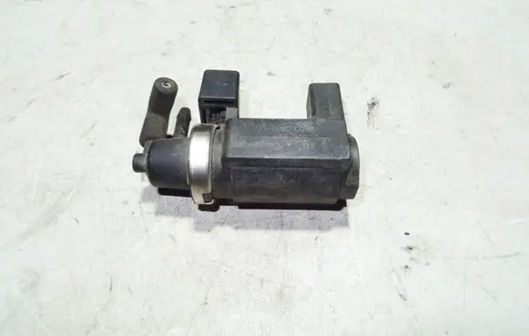 Audi A8 S8 D3 4E Turbo solenoid valve 4E0906628
