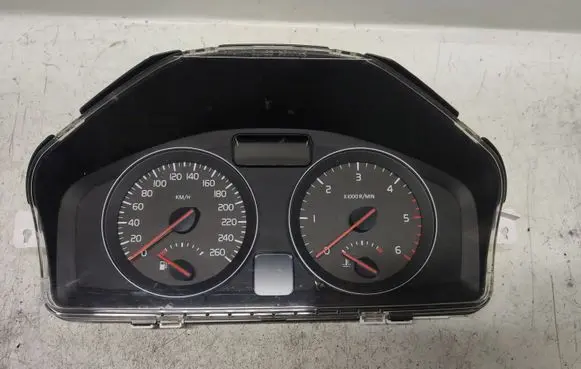 Volvo V50 Speedometer (instrument cluster) 31296228 240709 187901576