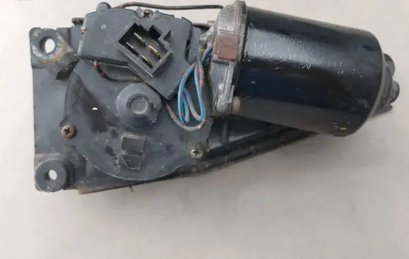 Suzuki Baleno EG Wiper motor 590025814
