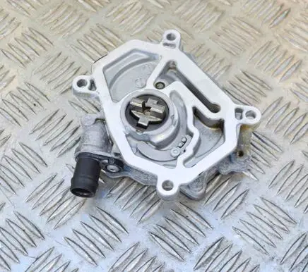 Mercedes-Benz C W205 Vacuum pump A2701800901
