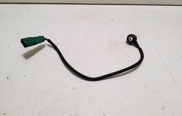 Audi TT TTS Mk2 Detonation knock sensor 06E905377A
