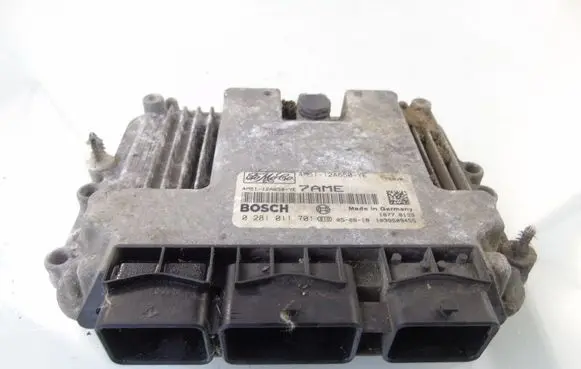 Ford Focus Engine control unit/module 4M5112A650YE